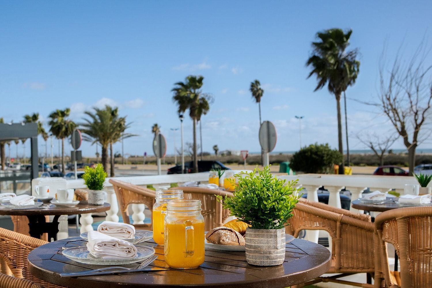 Hotel Playa Conil - Beachfront Studios & Suites Conil De La Frontera Εξωτερικό φωτογραφία