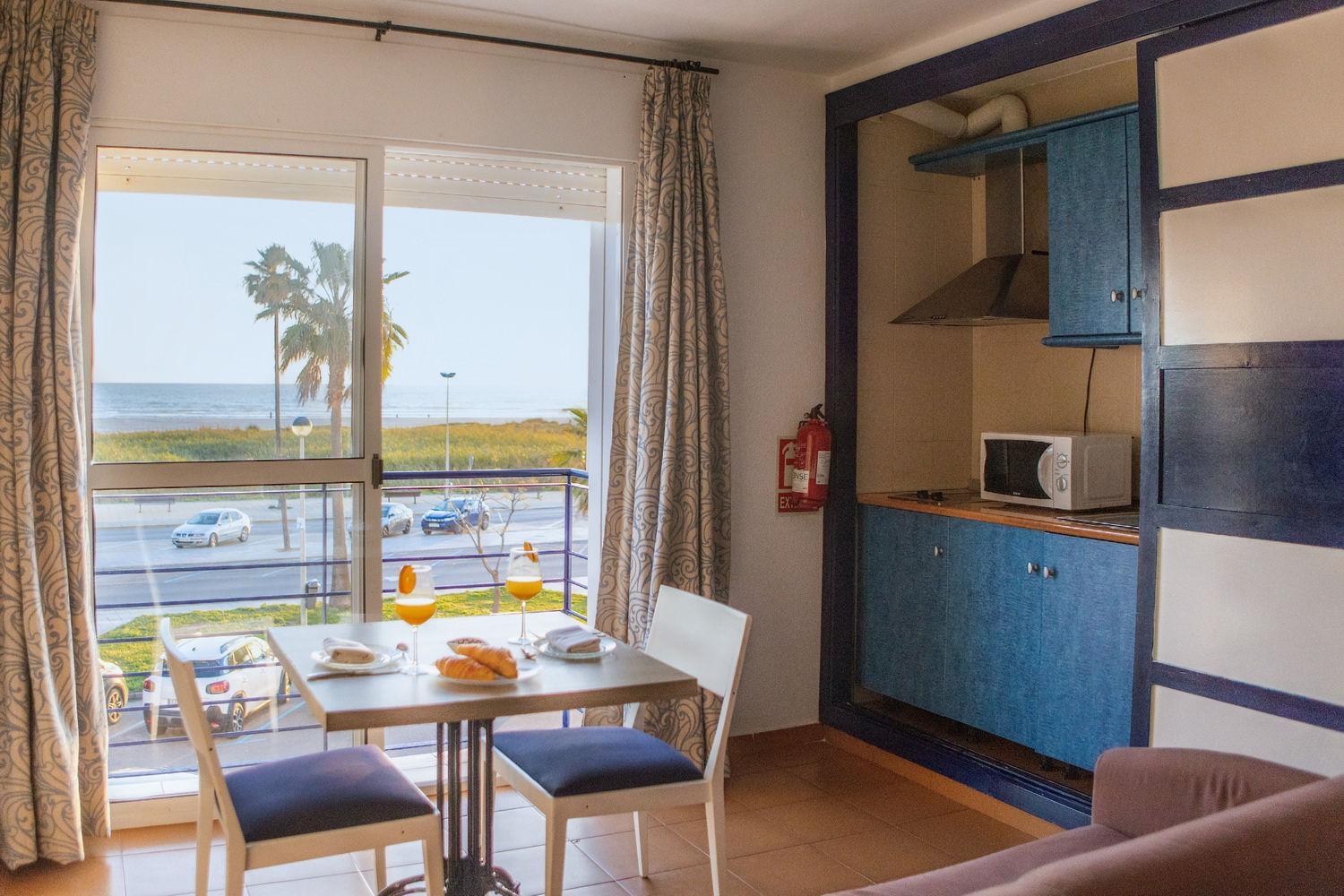 Hotel Playa Conil - Beachfront Studios & Suites Conil De La Frontera Εξωτερικό φωτογραφία
